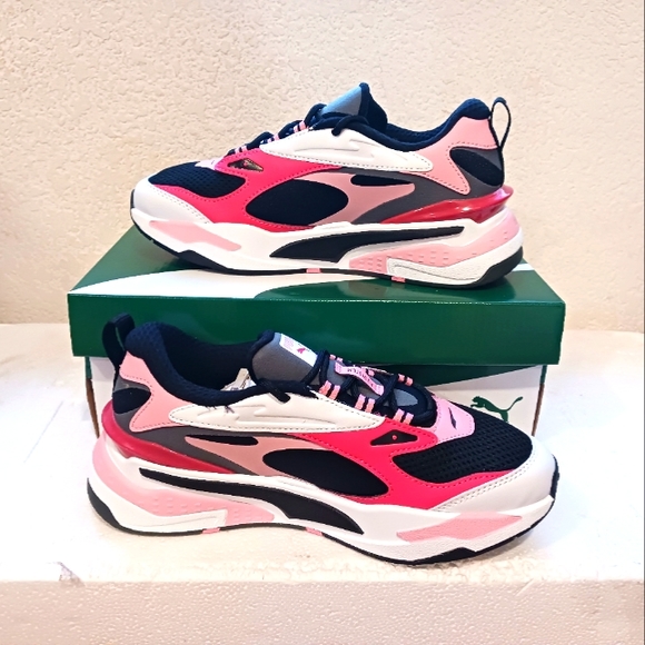 Puma - Picture 4 of 4